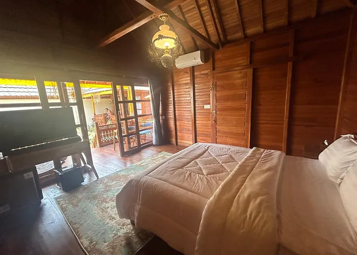 Séjour chez l'habitant Orange Wooden Jimbaran